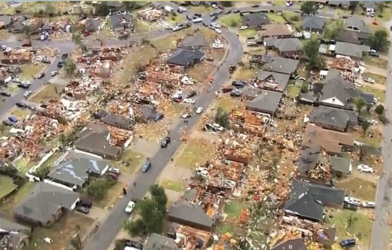 Oklahoma storms injure at least 11, leave thousands without power
